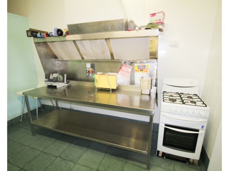 172 Dowling Street, Dungog NSW 2420