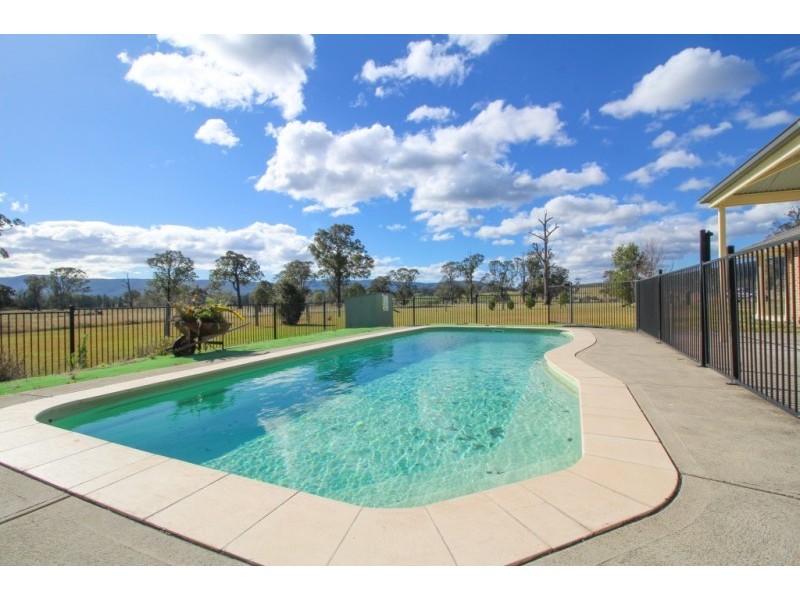 18 Myall Creek Road, Dungog NSW 2420