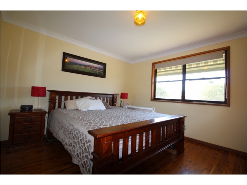 2 Baird Street, Dungog NSW 2420