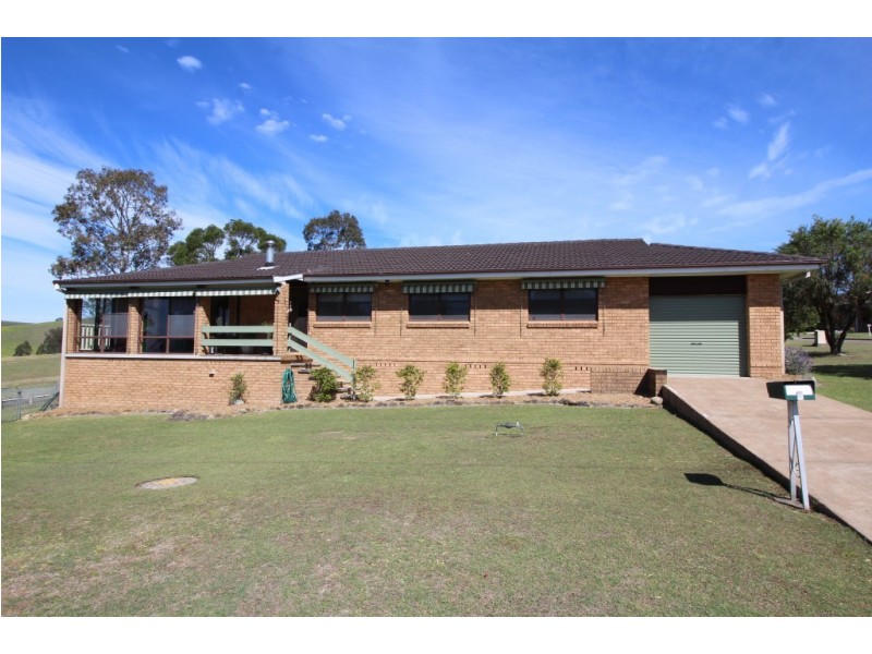2 Baird Street, Dungog NSW 2420