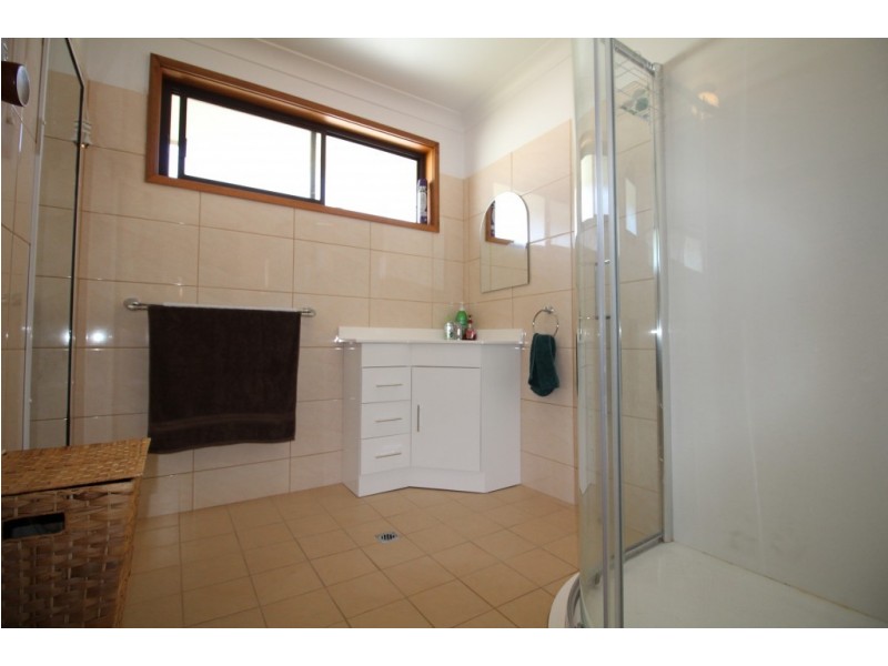 2 Baird Street, Dungog NSW 2420