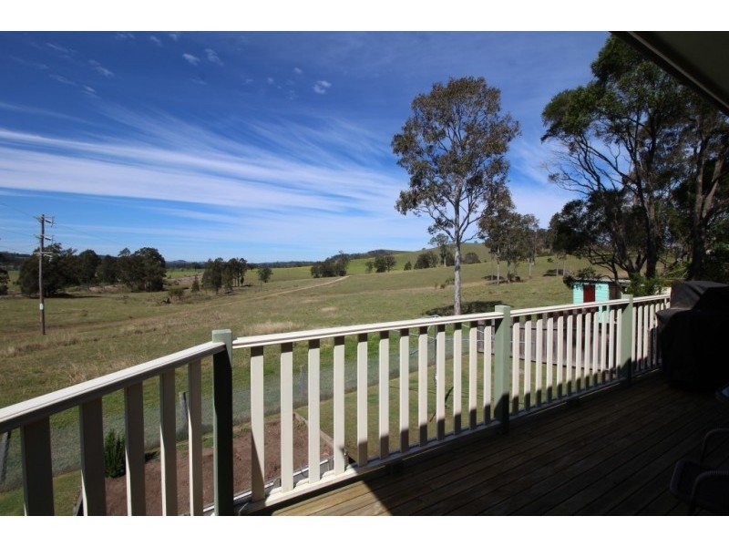 2 Baird Street, Dungog NSW 2420