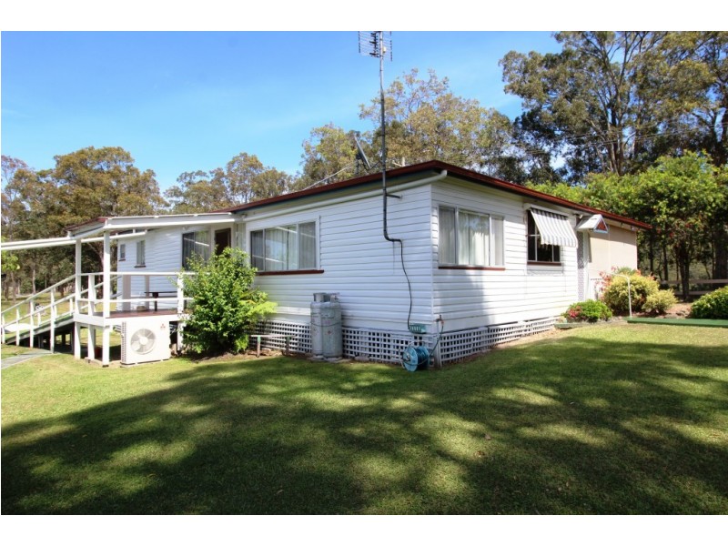 1995 Booral Road, Girvan NSW 2425