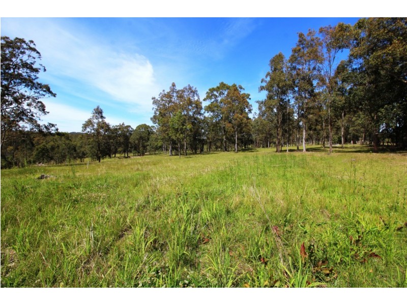 1995 Booral Road, Girvan NSW 2425