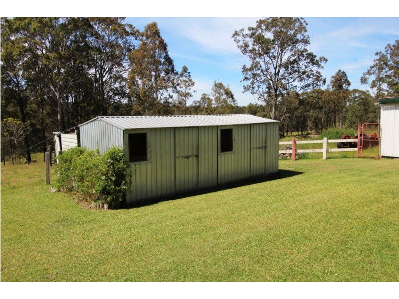 1995 Booral Road, Girvan NSW 2425