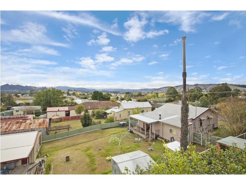 46 Lord Street, Dungog NSW 2420