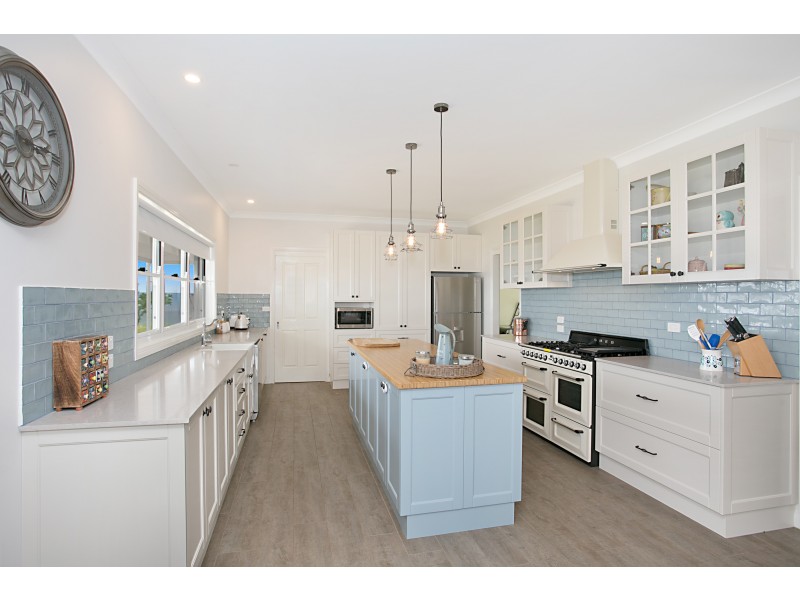 1394 Webbers Creek Road, Paterson NSW 2421