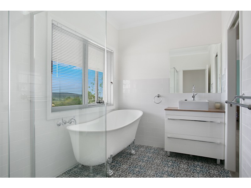 1394 Webbers Creek Road, Paterson NSW 2421