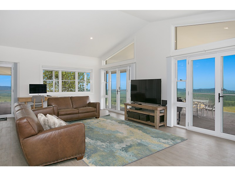 1394 Webbers Creek Road, Paterson NSW 2421