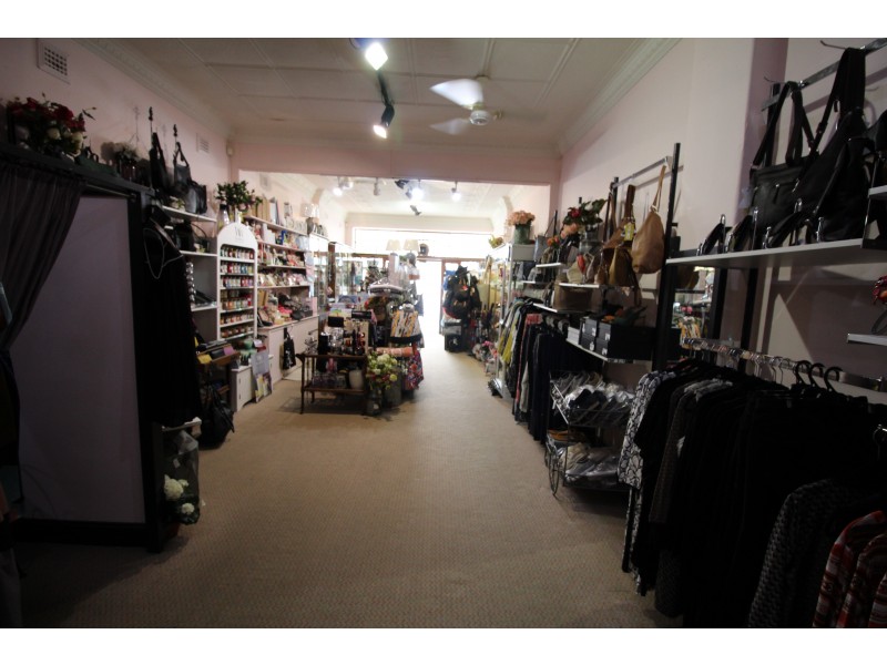 174 Dowling Street, Dungog NSW 2420
