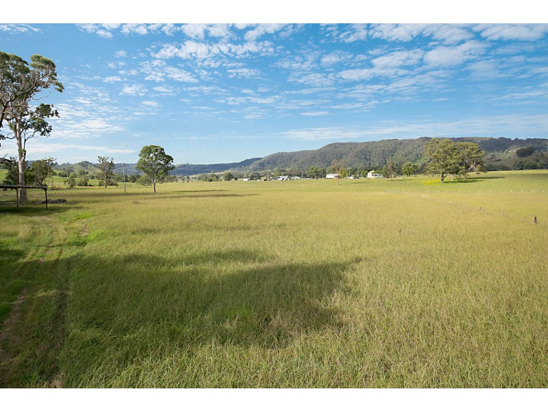 339 Torryburn Road, TORRYBURN VIA, Paterson NSW 2421