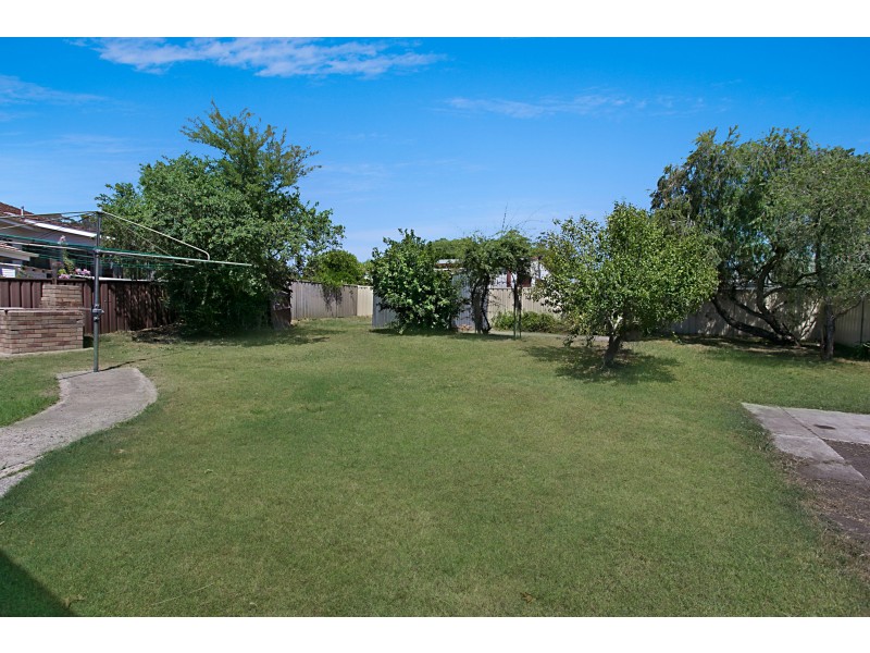 24 Lord Street, Dungog NSW 2420