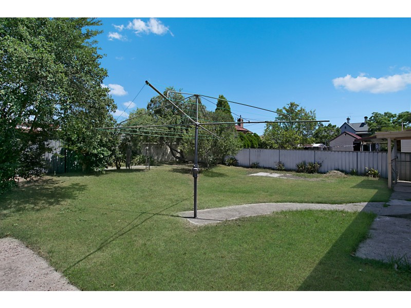 24 Lord Street, Dungog NSW 2420