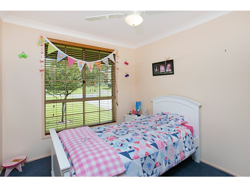 9 Hancock Avenue, Dungog NSW 2420