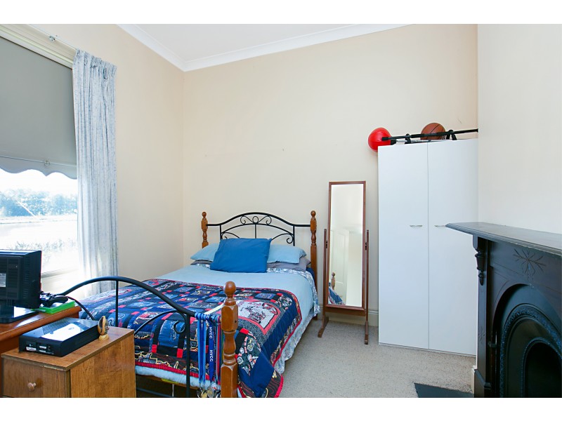 37 Paterson Road, Bolwarra NSW 2320