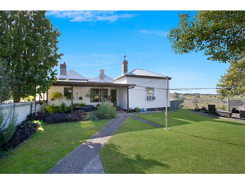 37 Paterson Road, Bolwarra NSW 2320