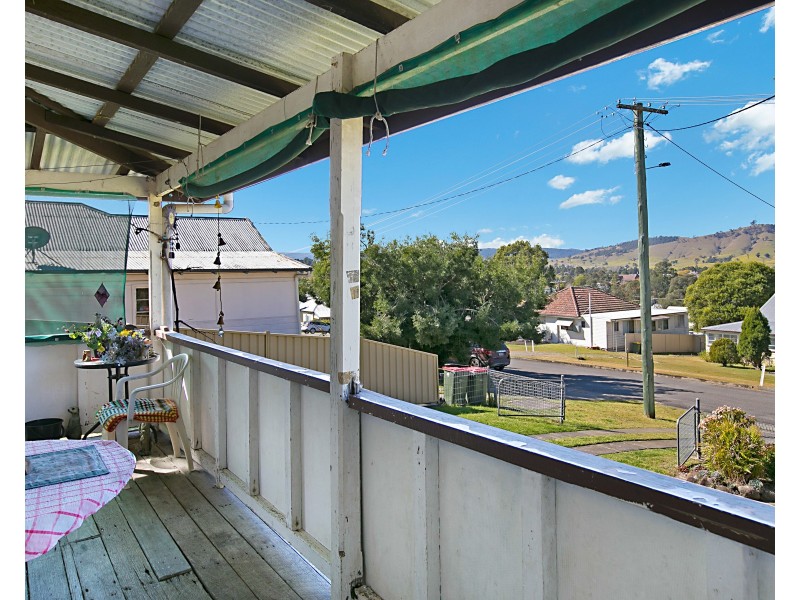 12 Moore Street, Dungog NSW 2420