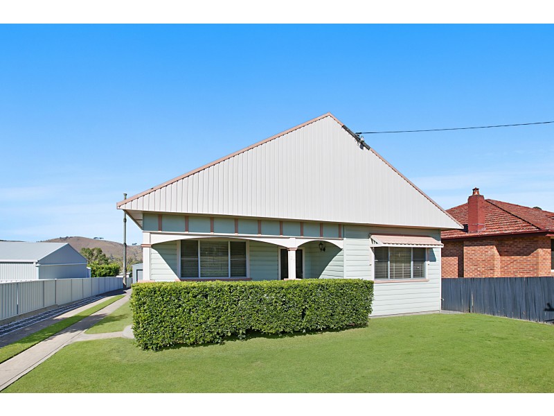 25 Lord Street, Dungog NSW 2420