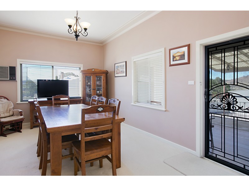 25 Lord Street, Dungog NSW 2420