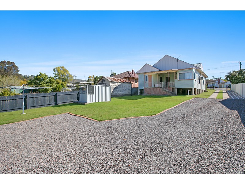 25 Lord Street, Dungog NSW 2420