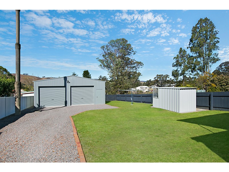 25 Lord Street, Dungog NSW 2420