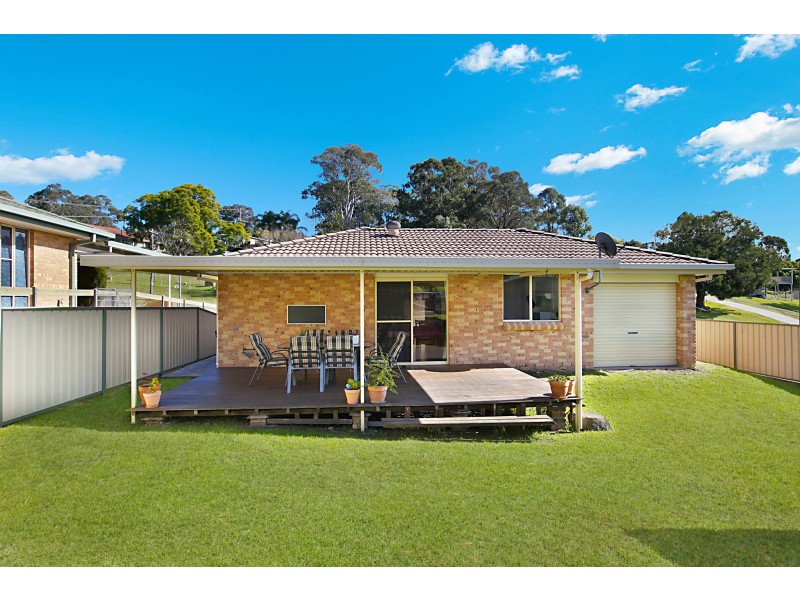 9 Hancock Avenue, Dungog NSW 2420