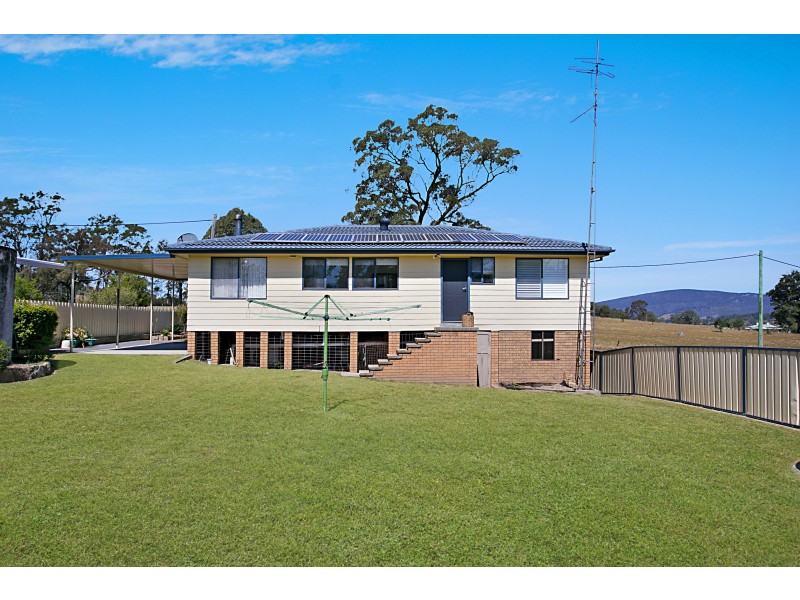 12 Glebe Road, Gresford NSW 2311