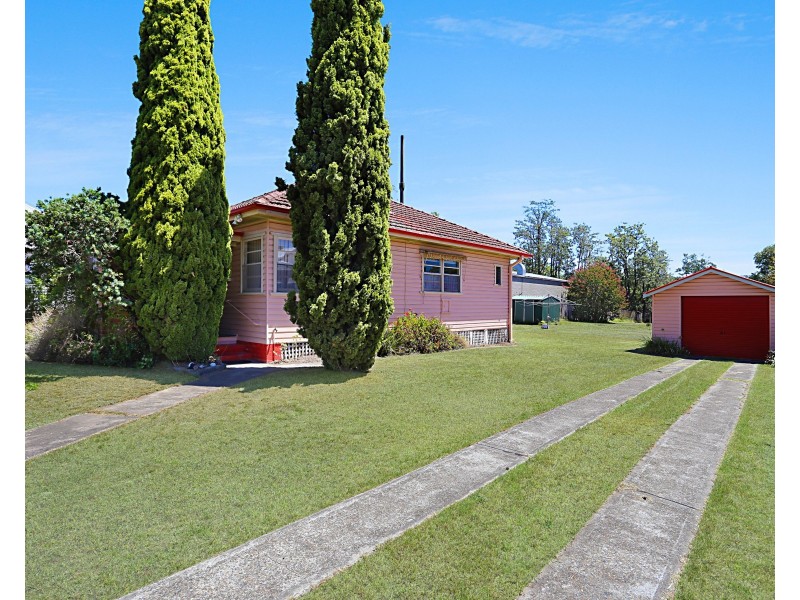 42 Dowling Street, Dungog NSW 2420