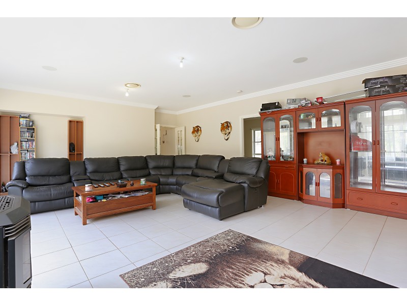 76 Ironbark Drive, Clarence Town NSW 2321