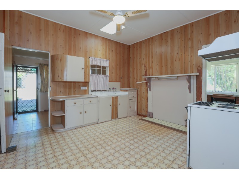 38 Chapman Street, Dungog NSW 2420