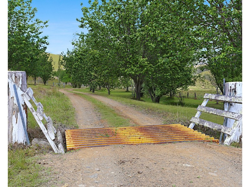 760 Sugarloaf Road, Dungog NSW 2420