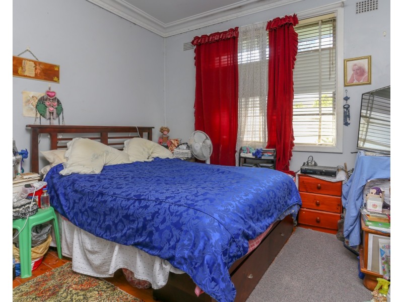 4 High Street, East Maitland NSW 2323