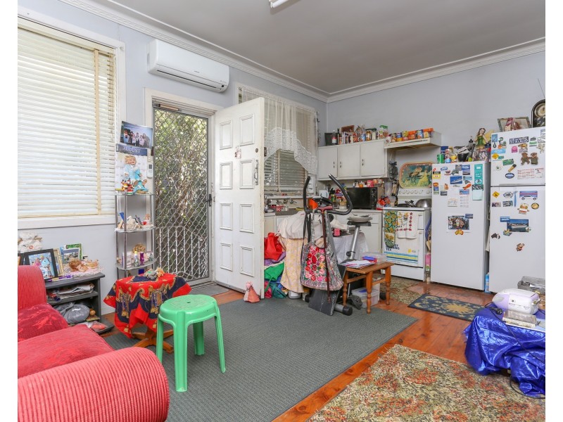 4 High Street, East Maitland NSW 2323