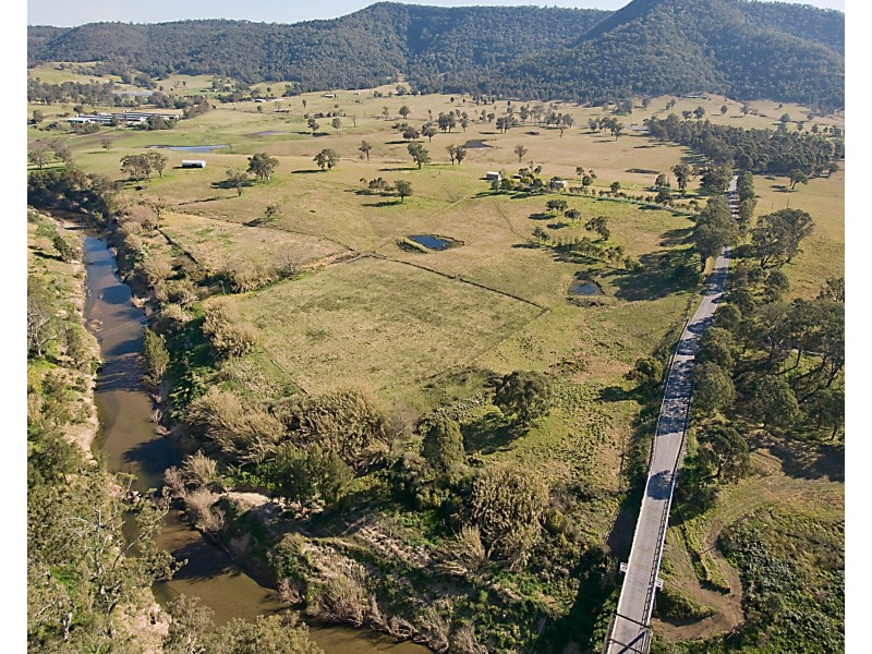 68 Dungog Road, Paterson NSW 2421