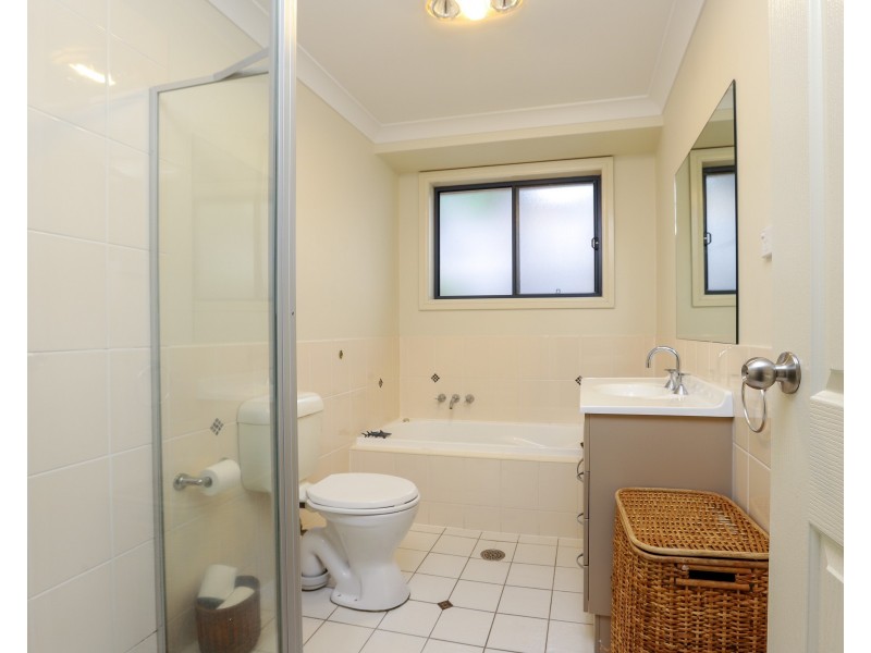 2/21 Hillview Avenue, Dungog NSW 2420