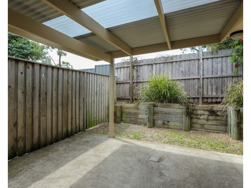 2/21 Hillview Avenue, Dungog NSW 2420