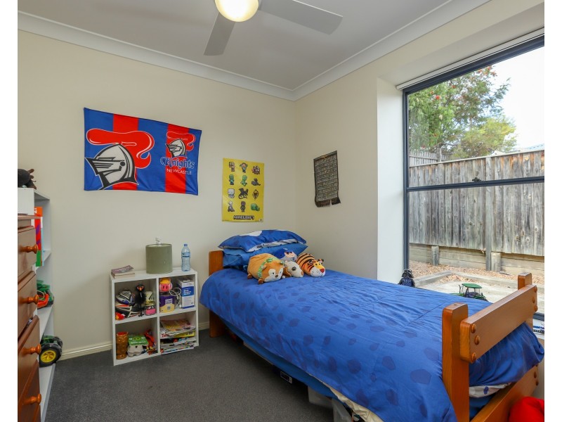 2/21 Hillview Avenue, Dungog NSW 2420