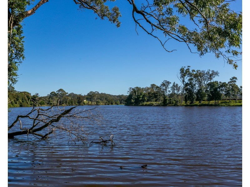 1074 Seaham Road, Seaham NSW 2324
