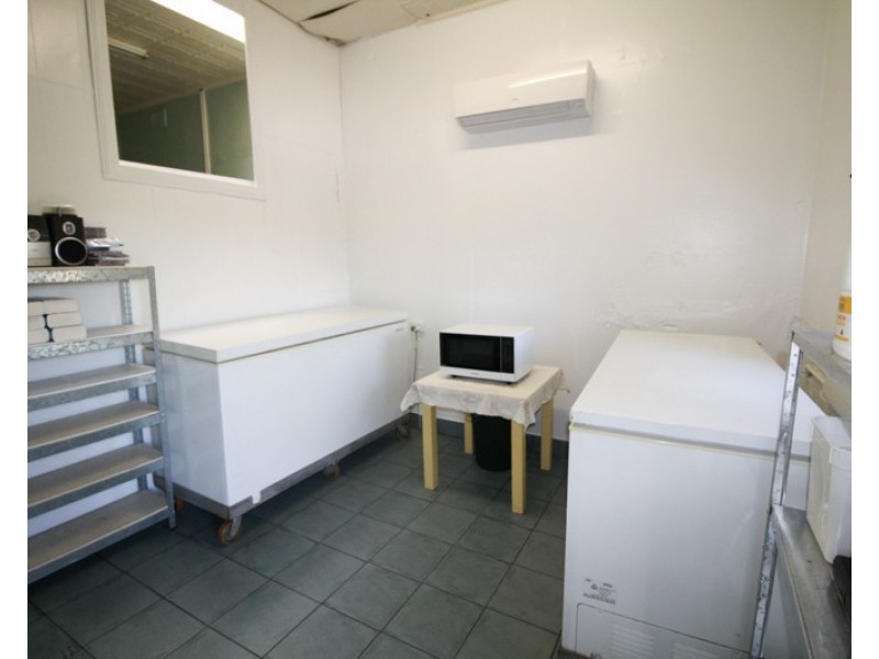 172 Dowling Street, Dungog NSW 2420