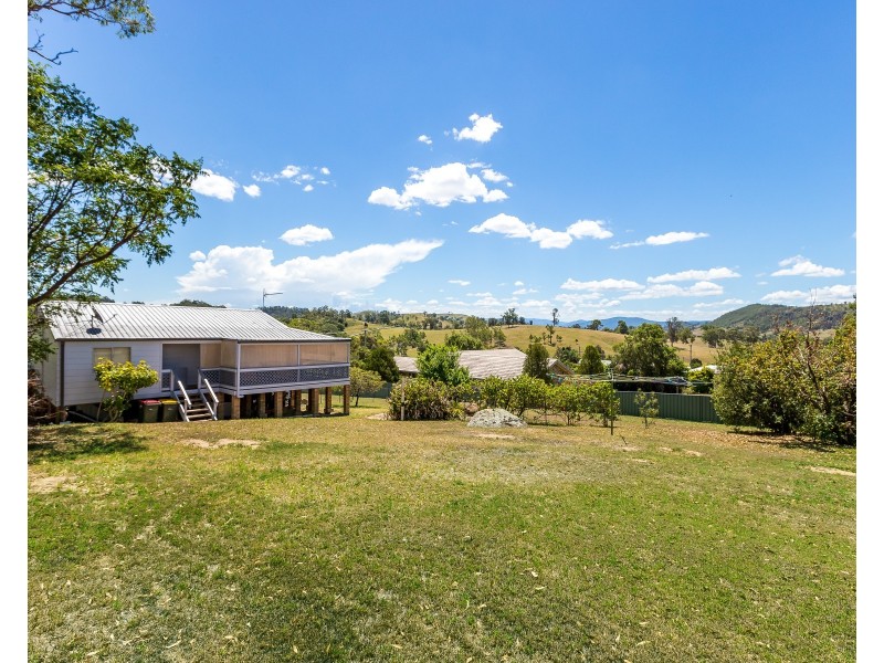 15 Jones Street, Dungog NSW 2420