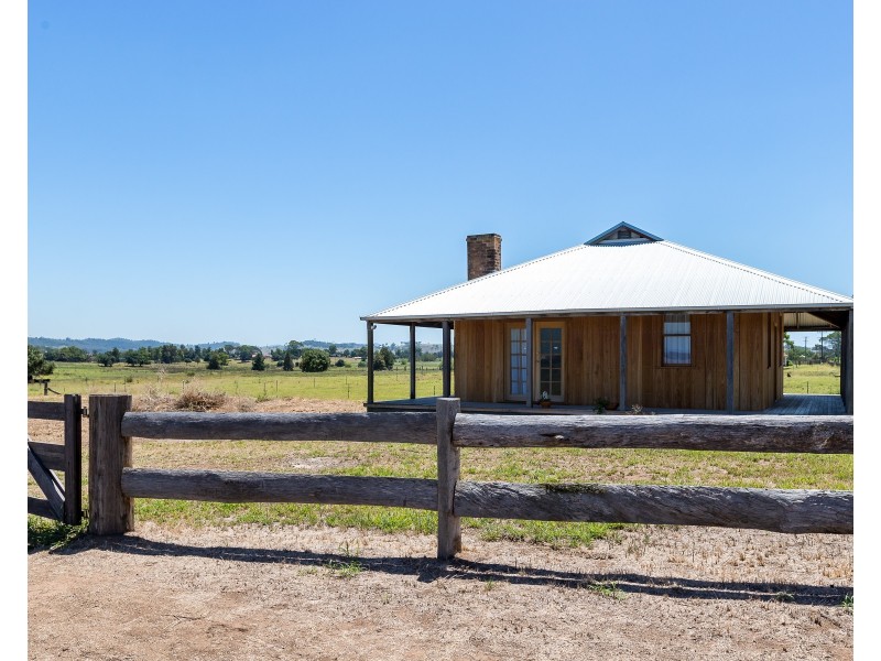 211 Oakhampton Road, OAKHAMPTON Via, Maitland NSW 2320