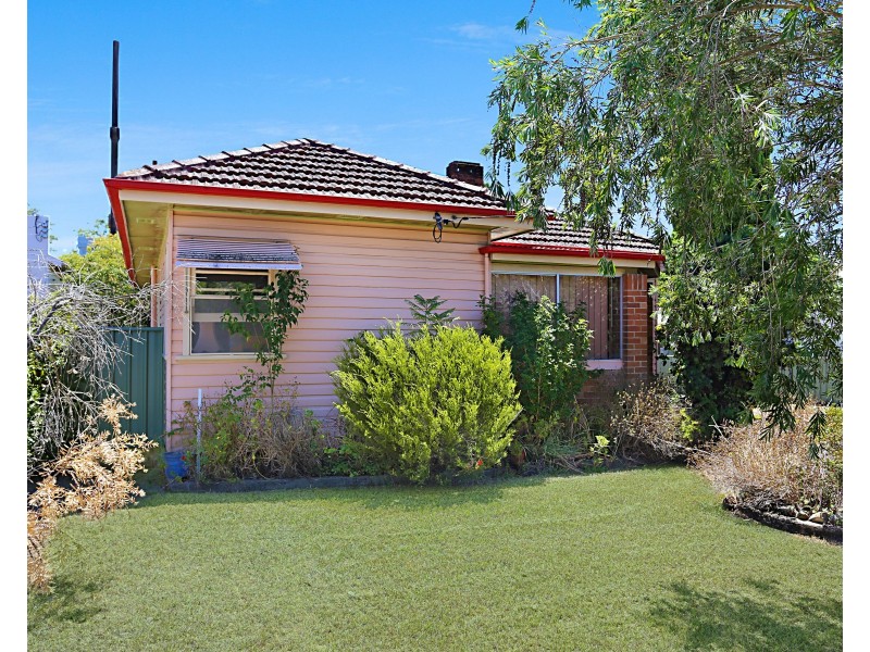 42 Dowling Street, Dungog NSW 2420