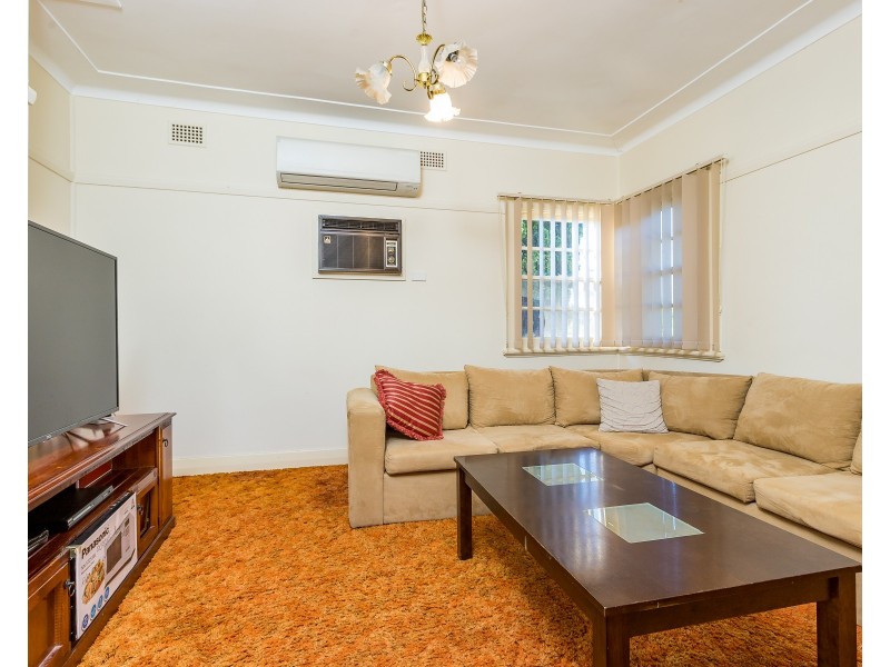 42 Dowling Street, Dungog NSW 2420