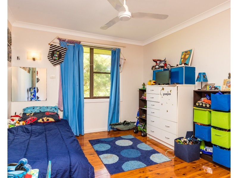 11 Reservoir Road, Dungog NSW 2420