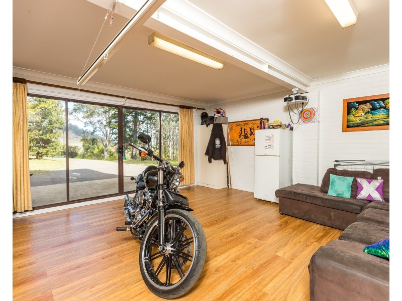 11 Reservoir Road, Dungog NSW 2420