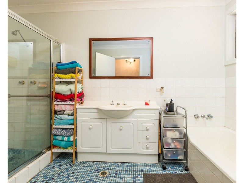 11 Reservoir Road, Dungog NSW 2420