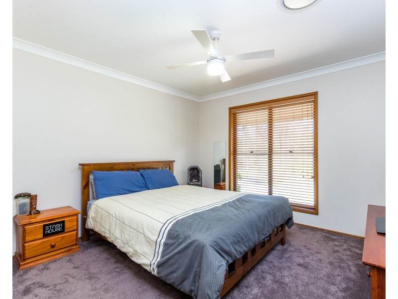 6 Holmwood Road, Seaham NSW 2324