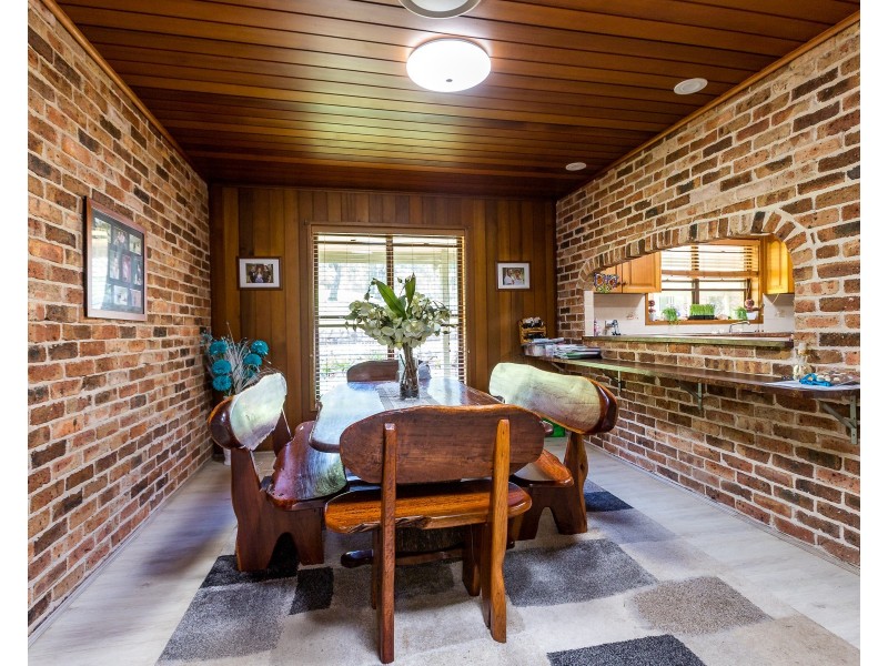 6 Holmwood Road, Seaham NSW 2324