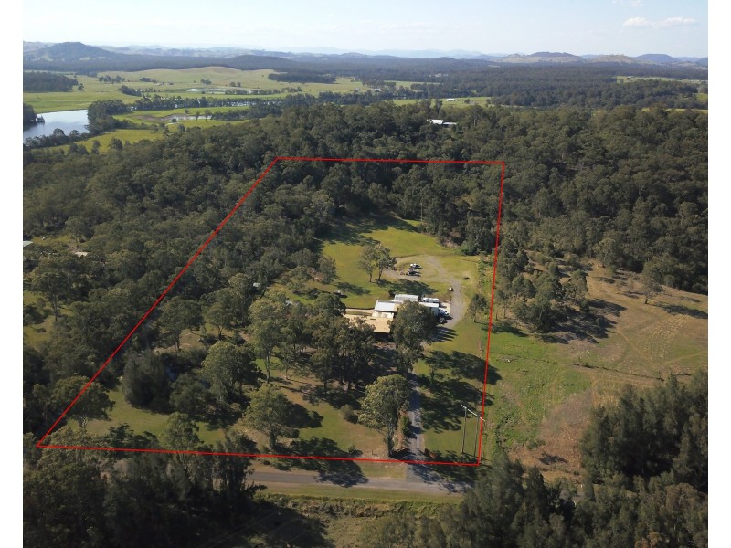 6 Holmwood Road, Seaham NSW 2324