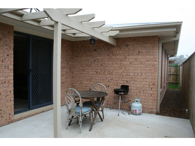 2/21 Hillview Avenue, Dungog NSW 2420